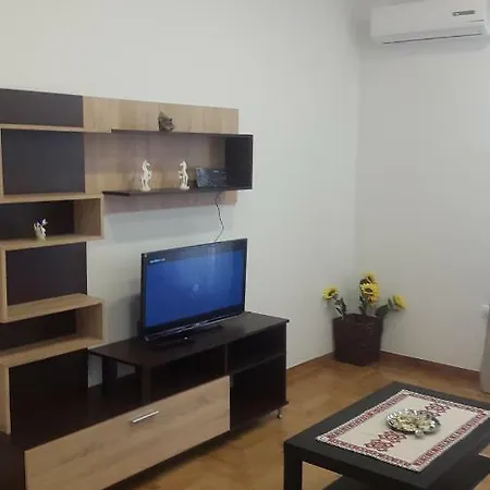 26 Prousis Apartment *